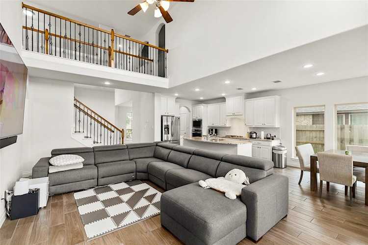 2804 Sable Creek Ln Pearland, TX 77584