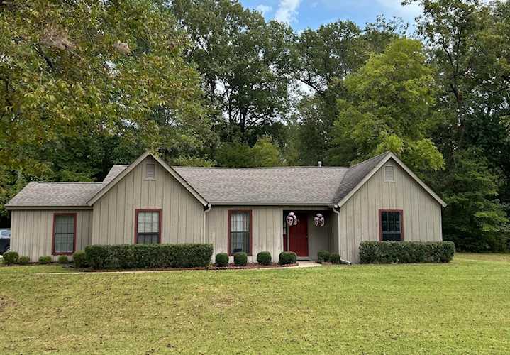 220 Hiwassee Dr Starkville, MS 39759