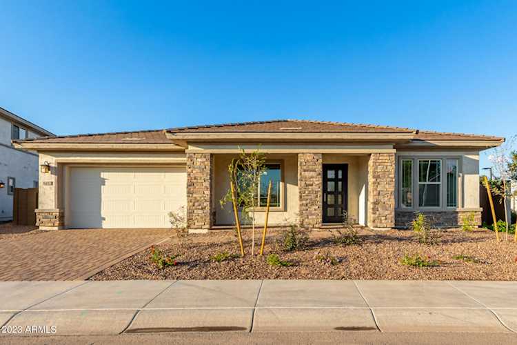 8452 W Solano Dr Glendale, AZ 85305