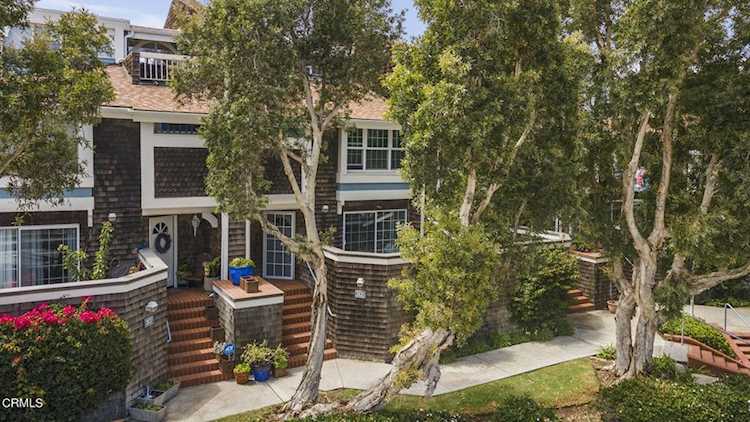 2835 Harbor Blvd Oxnard, CA 93035