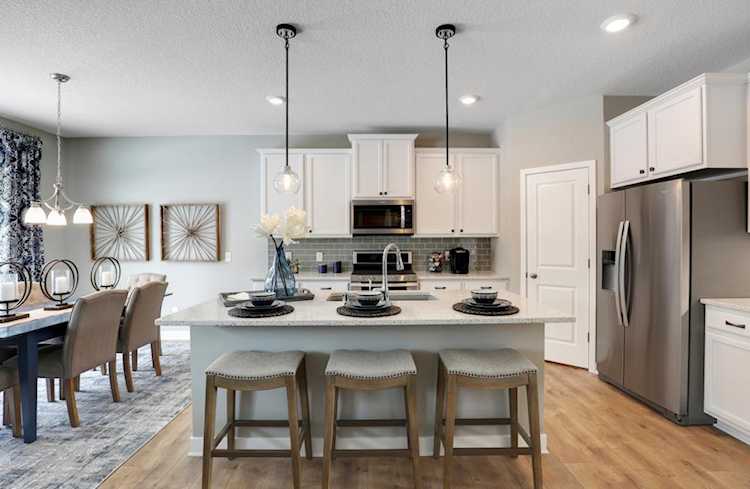 1664 Oak Creek Drive Chaska, MN 55318