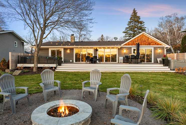 5361 Baywood Shores Drive Mound, MN 55364