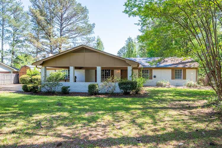 36 Elm Ave Eupora, MS 39744