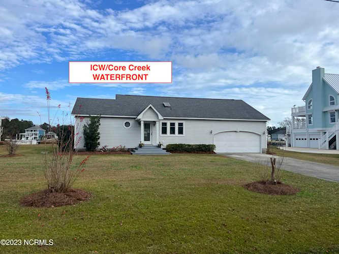 498 Sea Gate Dr Newport, NC 28570