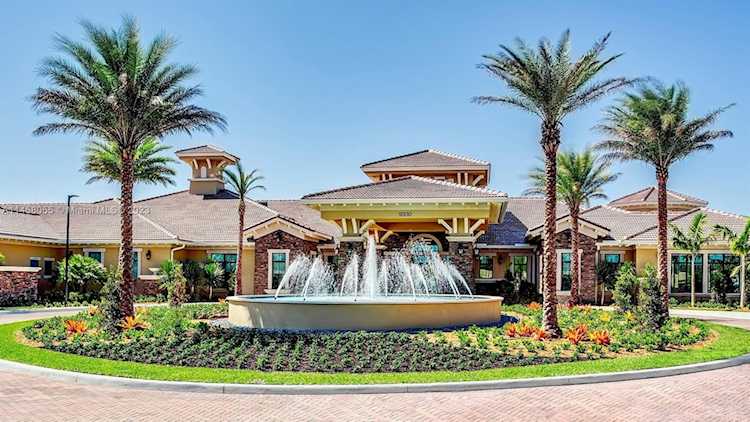 11853 Fortress Run Parkland, FL 33076