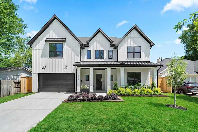 1918 Restridge Dr Houston, TX 77055