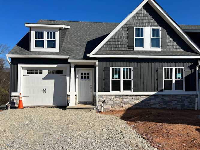 419 Kimball Salem, VA 24153
