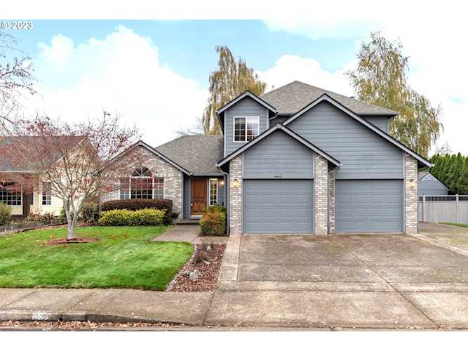 221 Chimney Rock LN Eugene, OR 97404