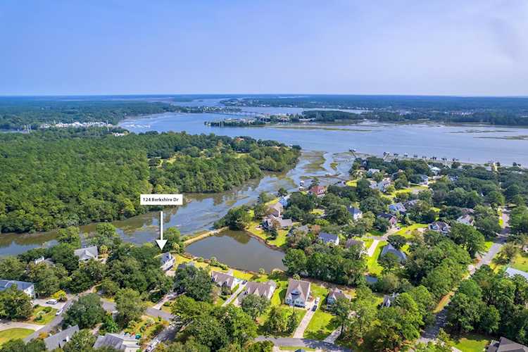 124 Berkshire Drive Wando, SC 29492