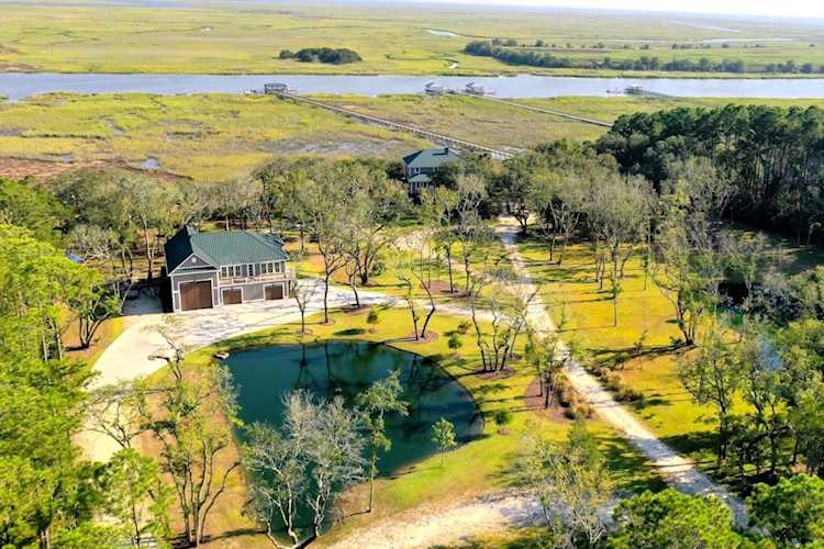 9649 Two Pines Road Mcclellanville, SC 29458