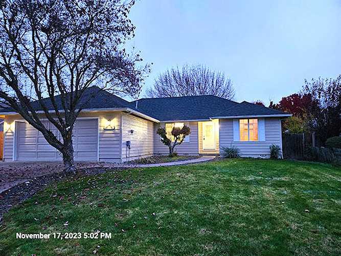 1213 SW Kokanee Ln Grants Pass, OR 97527