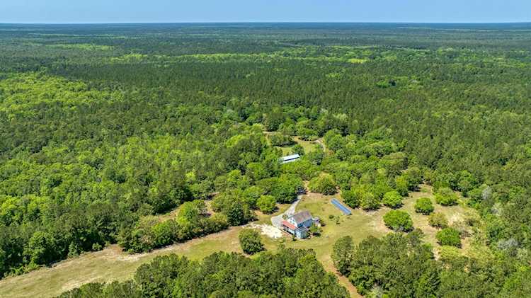 1538 Highway 45 Mcclellanville, SC 29458