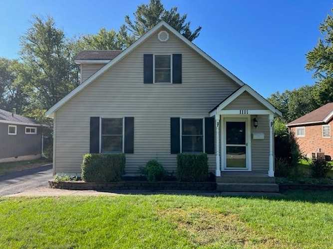 1111 E 40th Place Griffith, IN 46319