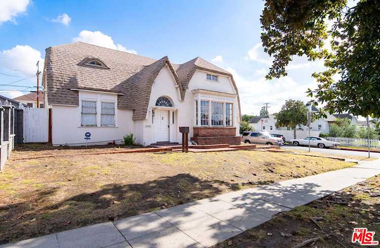 2000 N New Hampshire Ave Los Angeles, CA 90027