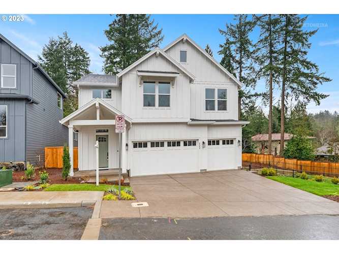8088 SW Knudsen PL Portland, OR 97223