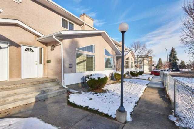 165 South Ridge Dr SE Medicine Hat, AB T1B 4