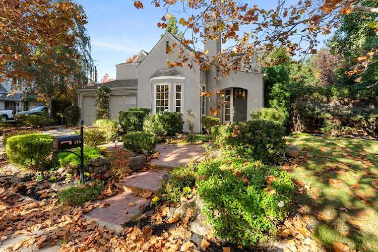 145 Gloria Circle Menlo Park, CA 94025
