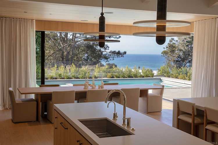 355 Bellaire Street Del Mar, CA 92014