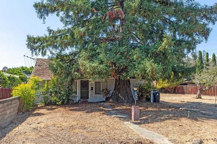 89 Centre St Mountain View, CA 94041