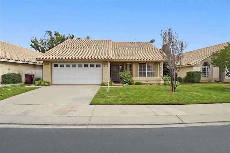 5624 Riviera Banning, CA 92220