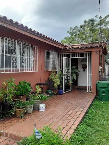 3440 SW 87th Ave Miami, FL 33165