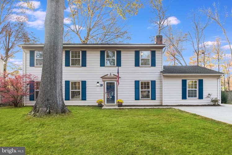 19 Teton Dr Fredericksburg, VA 22408