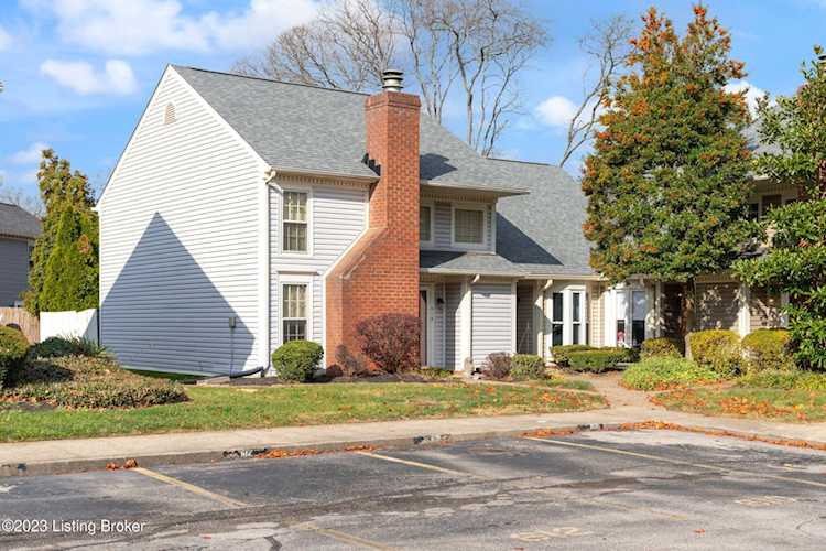 614 Cobblestone Square Louisville, KY 40223 MLS 1650988