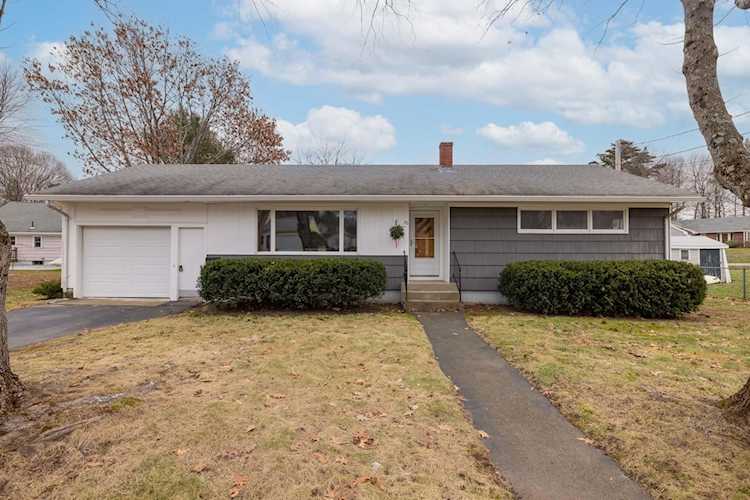 83 Sheffield Rd Portsmouth 03801 NH home for sale 584,500 4979619