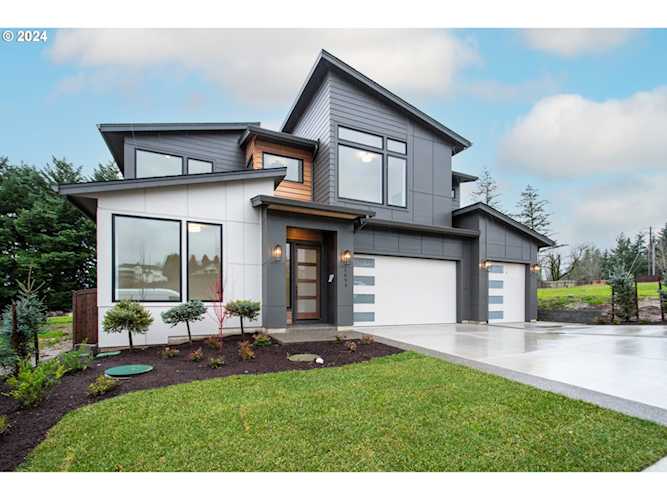1693 NW Goodwin ST Camas, WA 98607