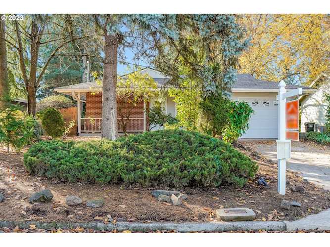 12690 SW Glenhaven ST Portland, OR 97225