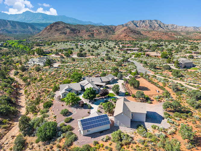 1247 Silverado CT Leeds, UT 84746