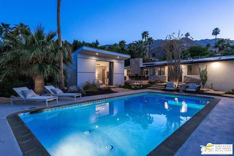 623 W Chino Canyon Rd Palm Springs, CA 92262