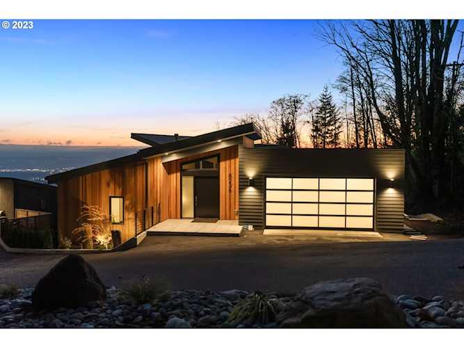 8236 NW Thompson RD Portland, OR 97229