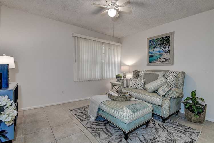 14130 Rosemary Lane 1104 Largo, FL 33774 MLS U8210863