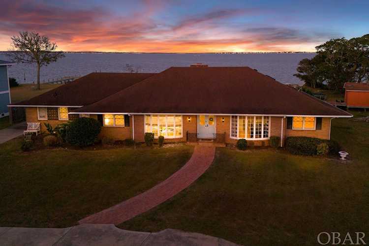 287 Mother Vineyard Road Manteo, NC 27954