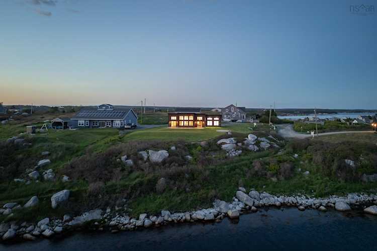 21 Indian Point Road Prospect Village, NS B3T 2B2