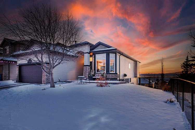 435 Rocky Ridge Dr NW Calgary, AB T3G 5C2