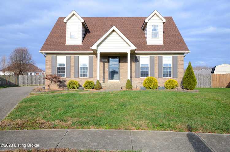 6200 Winding Stream Dr Louisville, KY 40272