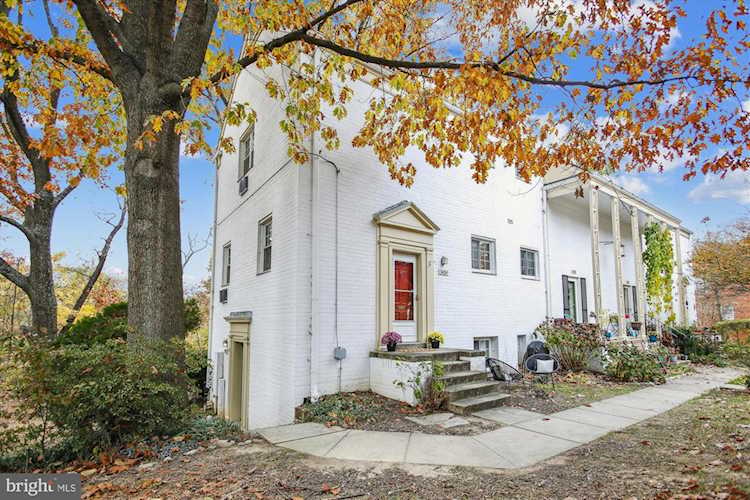 3434 Gunston Rd Alexandria, VA 22302