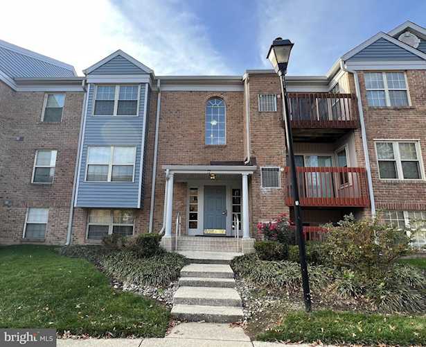 12 Cloverwood Ct #101 Essex, MD 21221