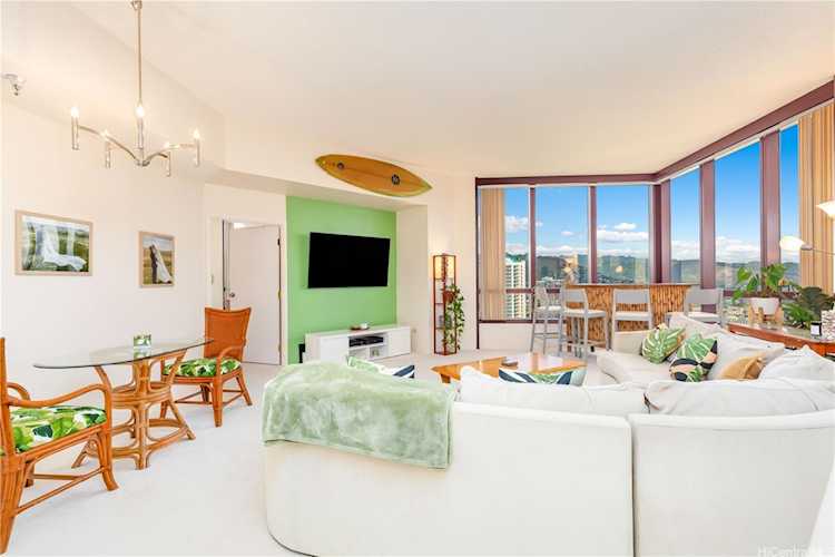 725 Kapiolani Boulevard #3405 Honolulu, HI 96813 | MLS 202325318 Photo 1