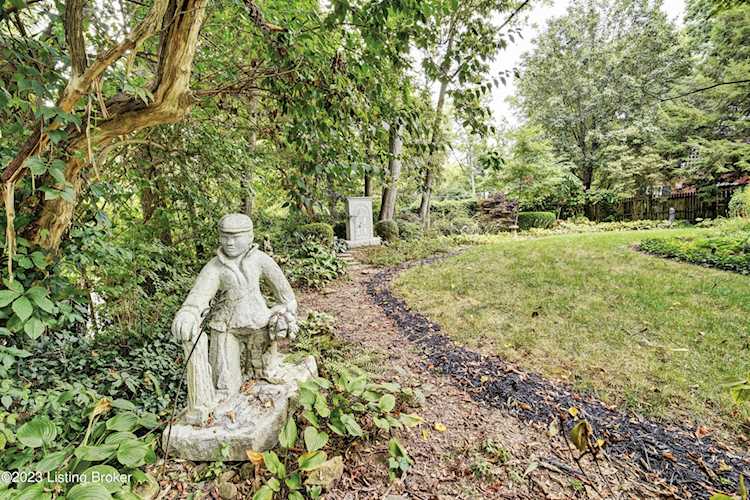 577 Upland Rd Louisville KY 40206 MLS1651354