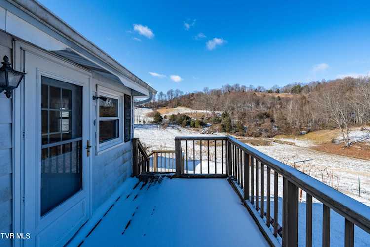 5748 Gate City Hwy Bristol, VA 24202 MLS 9960426