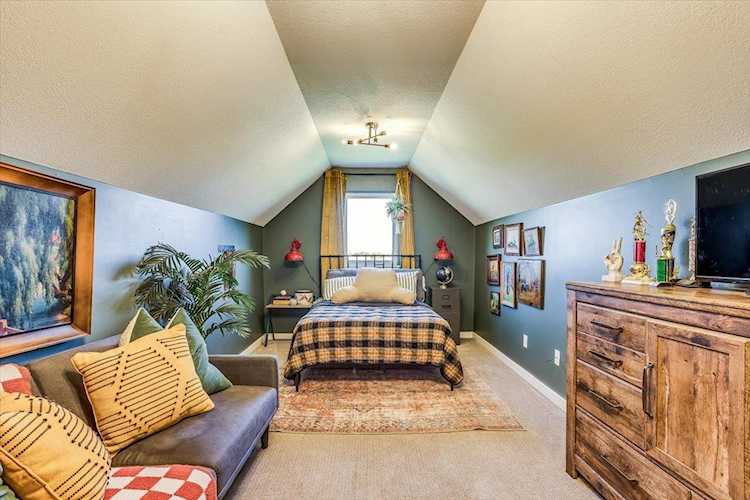 Homes for Sale in 11825 W Macarthur Rd Wichita, KS