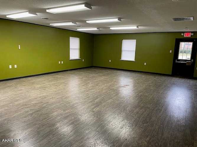 1103 N Juniata St in Hollidaysburg, PA