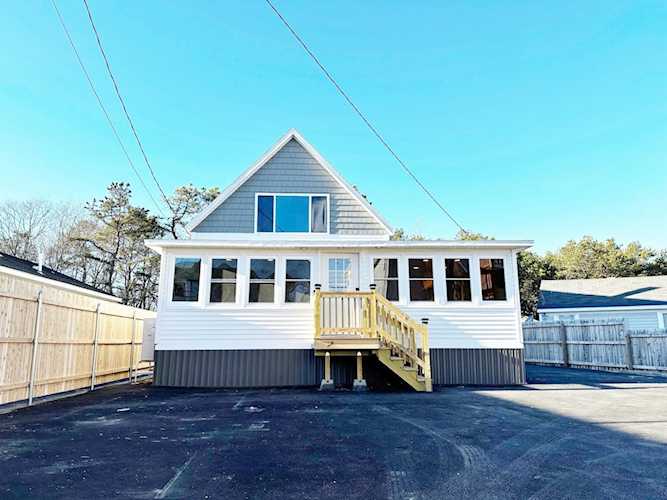 162 East Grand Ave Old Orchard Beach, ME 04064 MLS 1578926