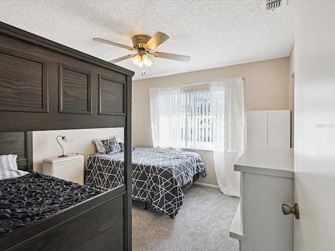 3861 Sailmaker Ln 2210 Holiday, FL 34691 MLS U8225447