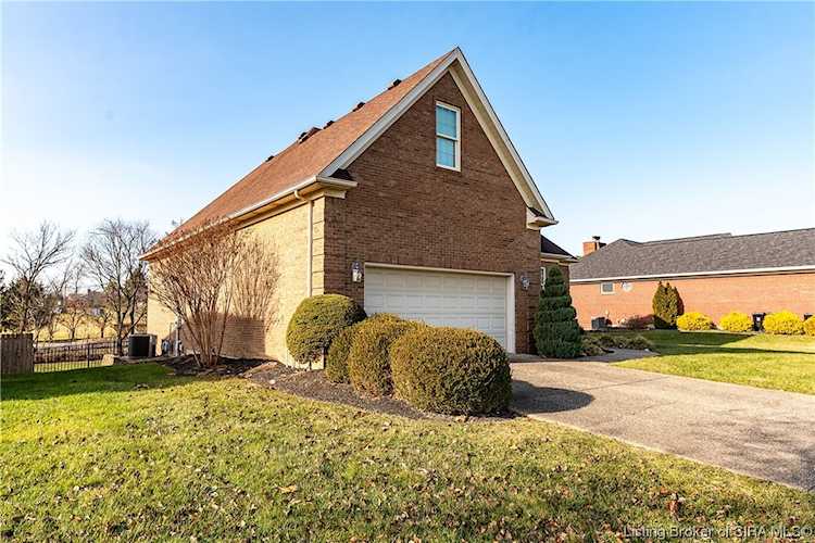 3002 Cobblers Crossing Rd New Albany, IN 47150 MLS 202405127