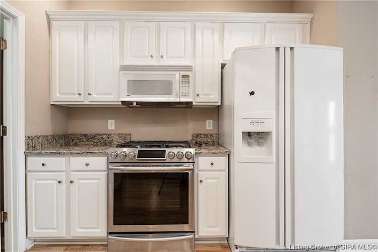 3002 Cobblers Crossing Rd New Albany, IN 47150 MLS 202405127