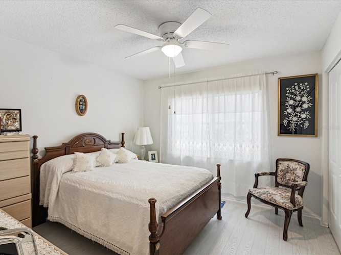 3832 Sailmaker Ln Holiday, FL 34691 MLS W7860730